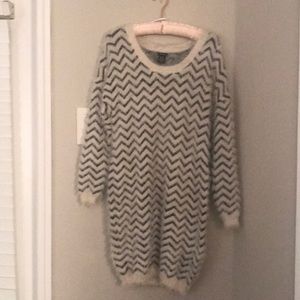Gorgeous furry like sweater, S, new
